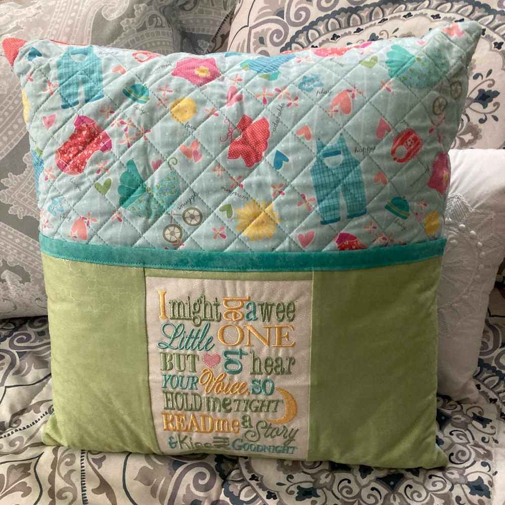 Baby present? Embroidered pillowcase w/front pocket & insert